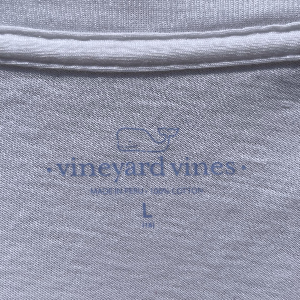 Vineyard Vines Santa T-Shirt - Picture 4 of 5